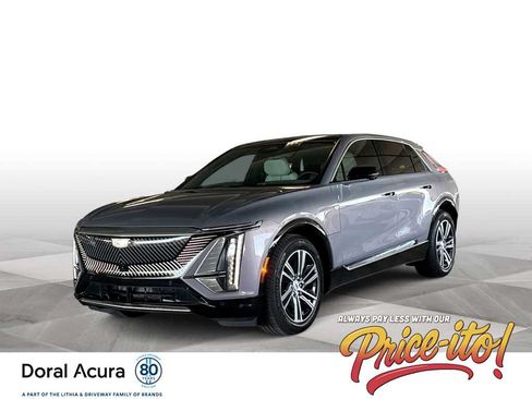 Used 2024 Cadillac Lyriq Luxury AWD/4WD image 1
