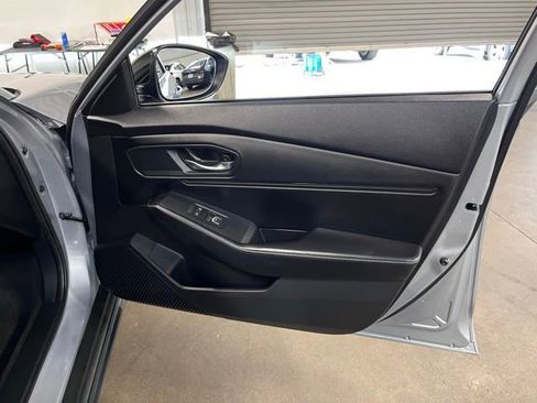 Used 2023 Honda Accord Sport image 12
