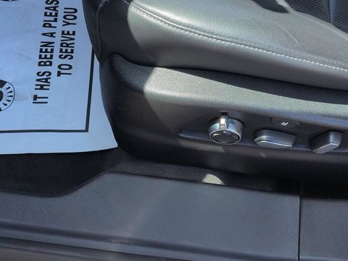 Used 2020 Cadillac XT4 Premium Luxury FWD image 36