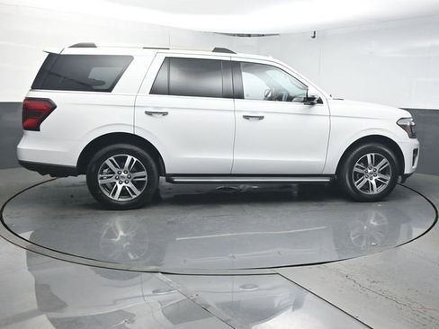 Used 2023 Ford Expedition Limited RWD image 8