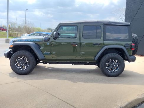 Used 2023 Jeep Wrangler Unlimited Rubicon 4xe AWD/4WD image 19