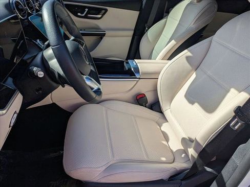 Certified 2025 Mercedes-Benz GLC 300 image 15