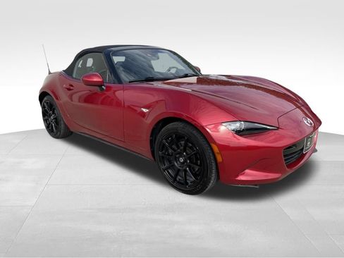 Used 2016 MAZDA MX-5 Miata Grand Touring RWD image 3