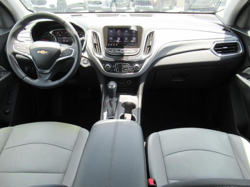 Used 2020 Chevrolet Equinox Premier FWD image 12
