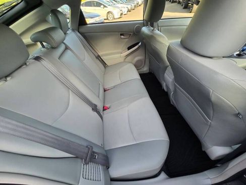 Used 2014 Toyota Prius Four FWD image 13