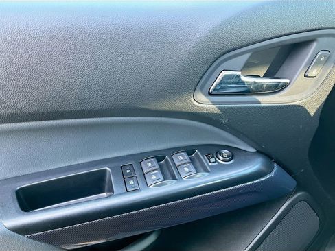 Used 2022 Chevrolet Colorado Z71 image 17