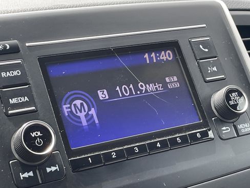 Used 2018 Honda Pilot LX image 27