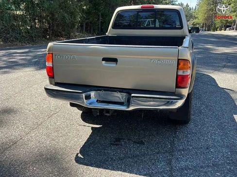 Used 2004 Toyota Tacoma PreRunner image 20