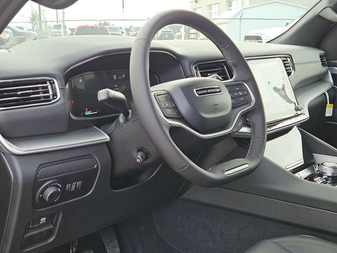 New 2026 Jeep Grand Wagoneer Limited w/ Premium Group II image 10