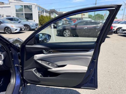 Used 2018 Honda Accord EX-L image 22