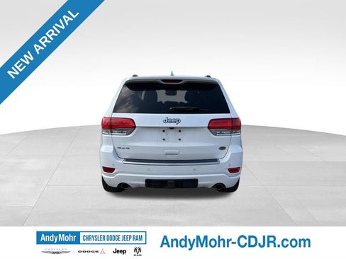 Used 2019 Jeep Grand Cherokee Overland AWD/4WD image 6