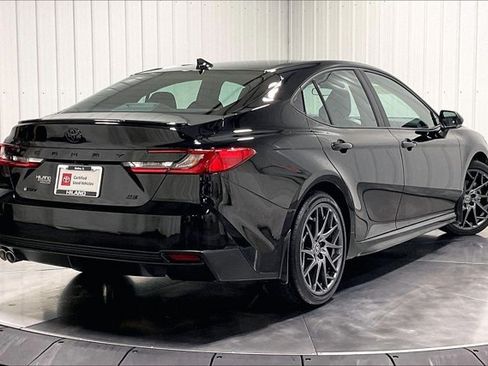 Certified 2025 Toyota Camry SE FWD image 14