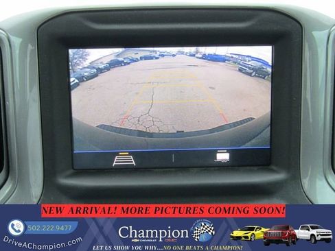 Used 2022 Chevrolet Silverado 2500 Custom w/ Custom Value Package image 13