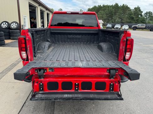 Used 2024 GMC Sierra 2500 SLE image 25