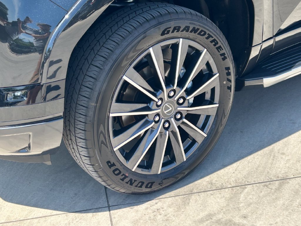 Used 2026 Lexus GX 550 AWD/4WD image 9