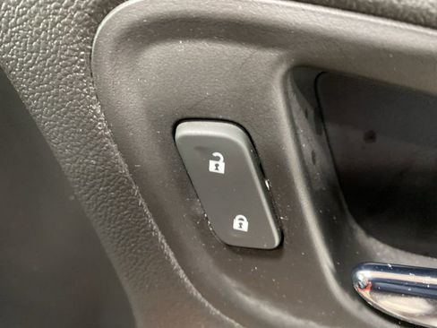 Used 2019 Chevrolet Colorado Z71 image 15