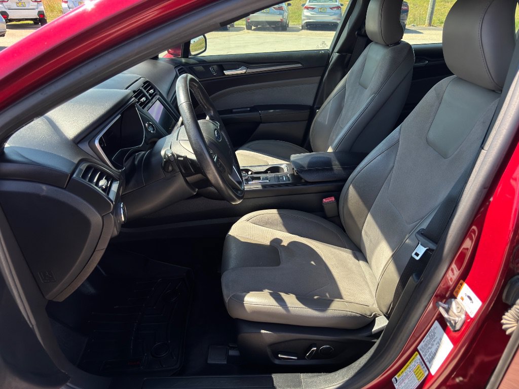 Used 2017 Ford Fusion Sport w/ Equipment Group 401A AWD/4WD image 17
