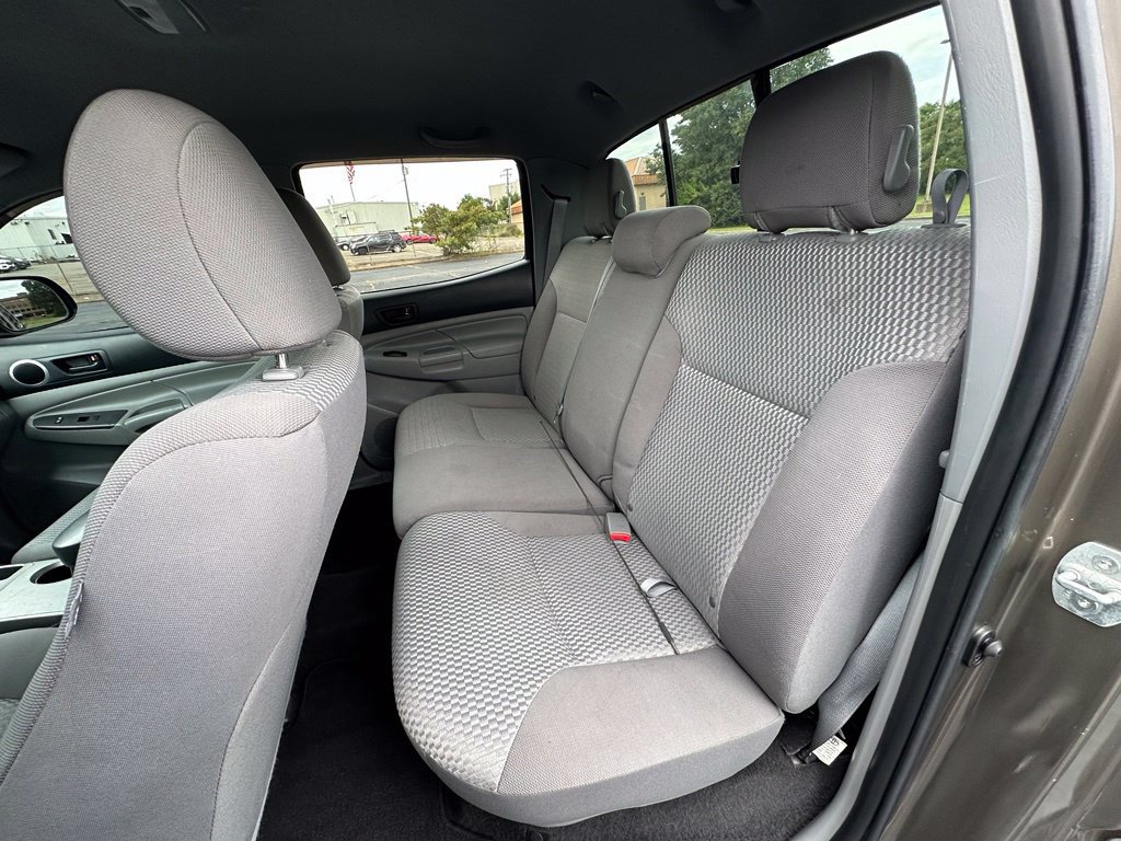 Used 2013 Toyota Tacoma PreRunner w/ SR5 Pkg RWD image 24