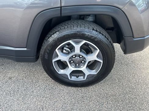 Used 2022 Jeep Compass Trailhawk w/ Trailhawk Elite Group AWD/4WD image 42