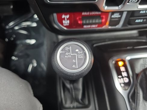 Used 2025 Jeep Wrangler Unlimited Sport S 4xe AWD/4WD image 24