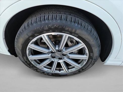 Used 2018 Audi Q7 3.0T Prestige w/ Prestige Package AWD/4WD image 9