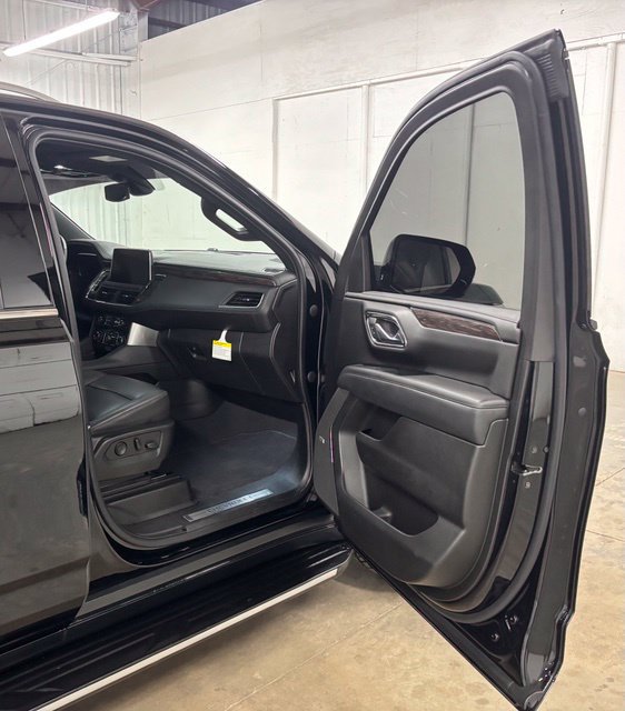 Used 2022 Chevrolet Tahoe LT w/ LT Signature Plus Package RWD image 17