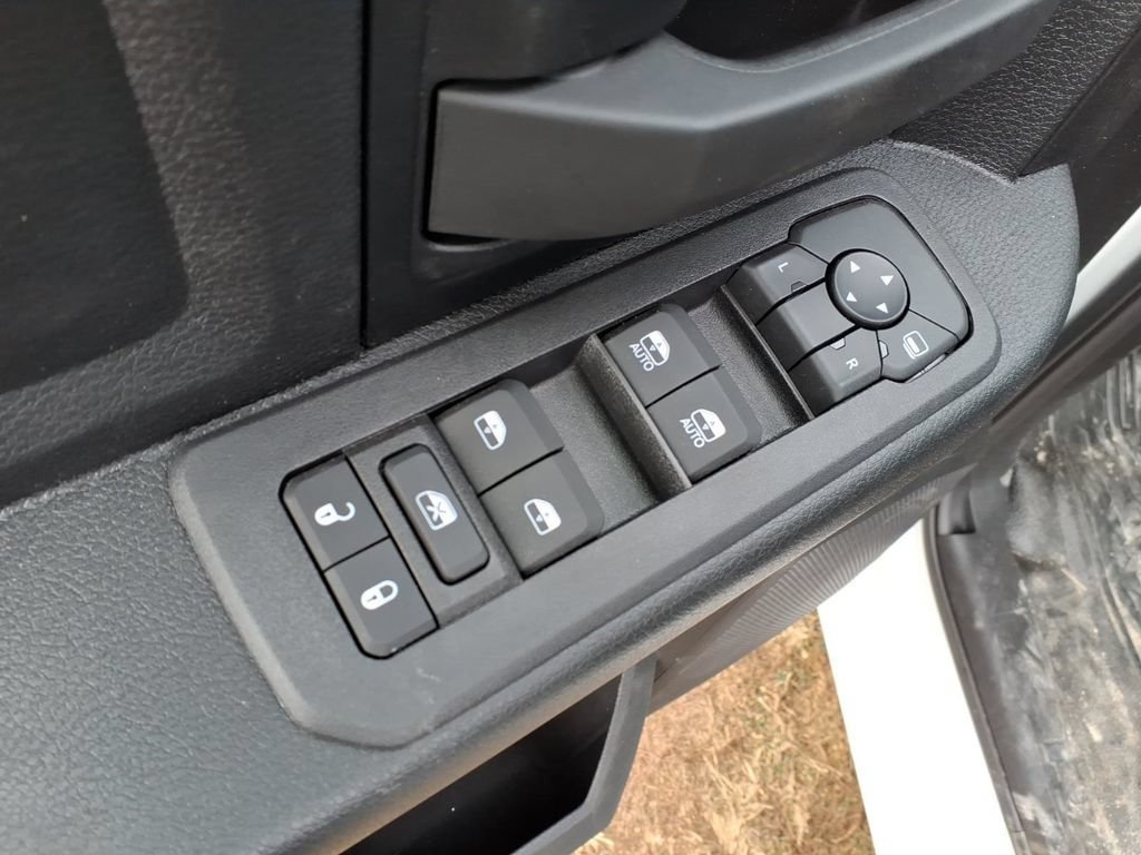 New 2026 RAM 3500 Tradesman w/ Chrome Appearance Group AWD/4WD image 19
