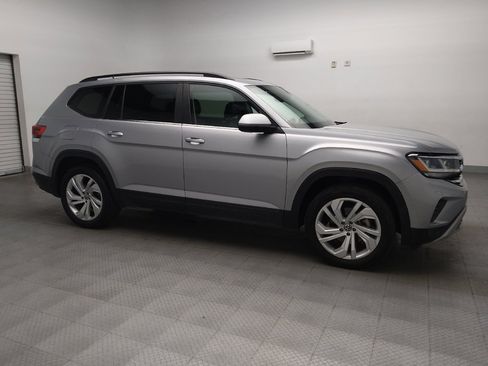 Used 2021 Volkswagen Atlas SE image 11