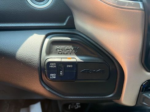 Used 2021 RAM 2500 Laramie AWD/4WD image 17