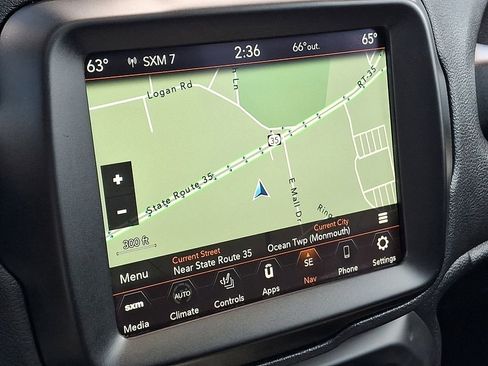 Certified 2022 Jeep Renegade Limited w/ Sun, Sound & Wheels Group image 17