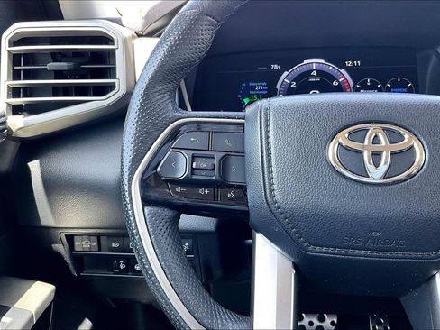 Used 2024 Toyota Sequoia SR5 w/ SR5 Premium Package AWD/4WD image 18
