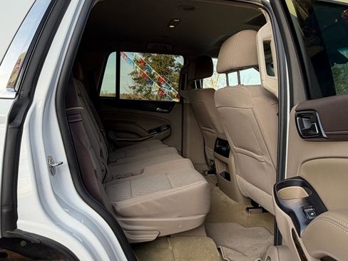 Used 2017 GMC Yukon SLE image 15