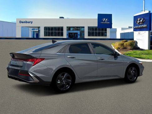 New 2026 Hyundai Elantra SEL Sport Premium w/ Cargo Package image 8