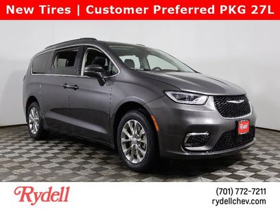 Used 2022 Chrysler Pacifica Touring-L