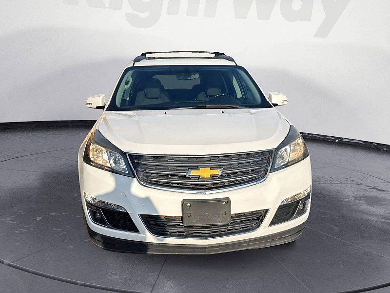 Used 2017 Chevrolet Traverse LT FWD image 8