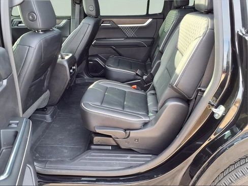 Used 2025 GMC Acadia Denali w/ LPO, Floor Liner Package image 25