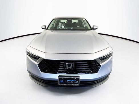 Used 2025 Honda Accord LX image 2