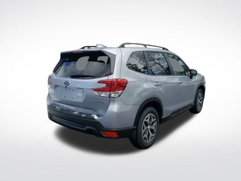 Used 2023 Subaru Forester Premium image 44