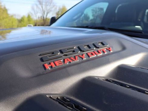 Used 2025 RAM 2500 Laramie AWD/4WD image 9