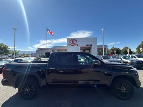 Used 2025 Toyota Tundra SR5 w/ SR5 Convenience Package AWD/4WD image 3