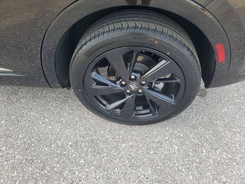 Used 2025 Buick Envision Sport Touring image 19