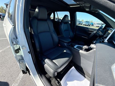 Used 2021 Toyota RAV4 XSE image 31