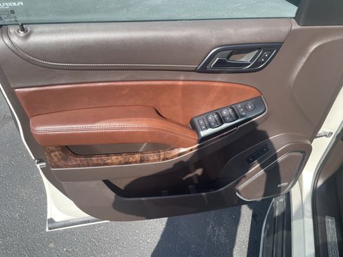 Used 2015 Chevrolet Suburban LTZ AWD/4WD image 12