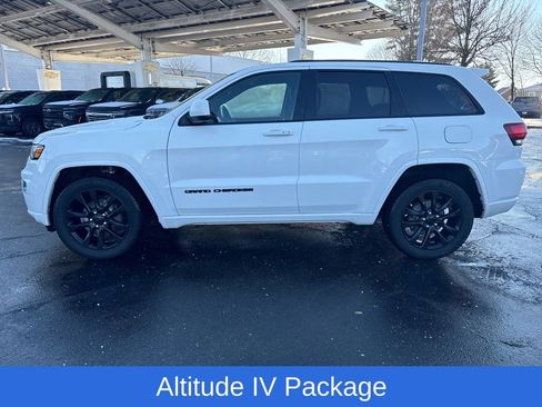 Used 2019 Jeep Grand Cherokee Altitude image 6