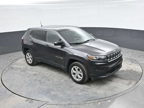 Used 2024 Jeep Compass Sport AWD/4WD image 28