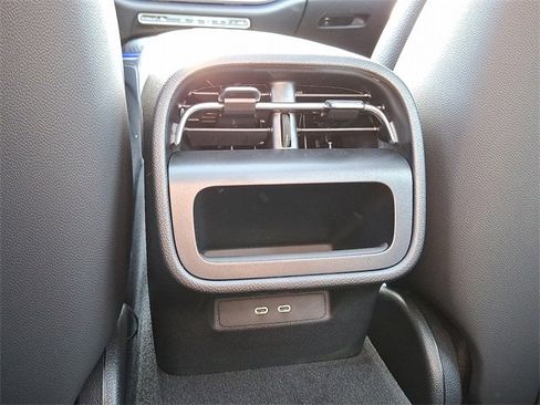 New 2026 Mercedes-Benz E 350 4MATIC Sedan image 9