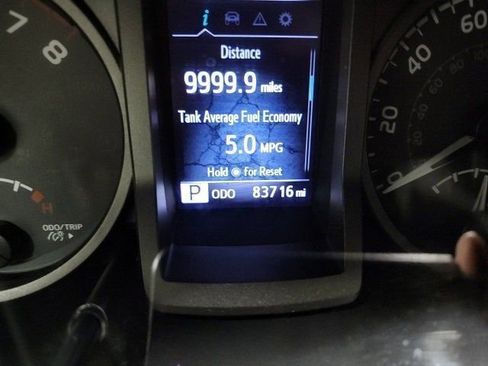 Used 2019 Toyota Tacoma TRD Sport image 45