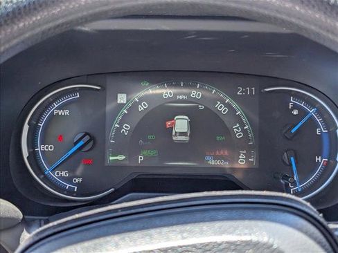 Certified 2025 Toyota RAV4 XLE w/ Convenience Package AWD/4WD image 11