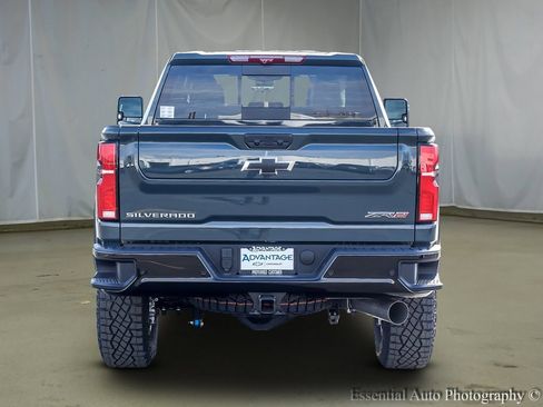 New 2026 Chevrolet Silverado 2500 ZR2 image 6
