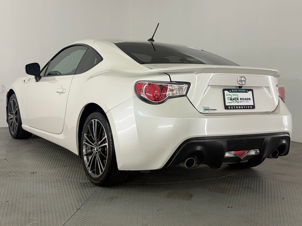 Used 2013 Scion FR-S RWD image 7